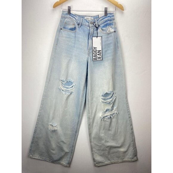 NEW Almost Famous‎ Juniors' Baggy Ripped Wide-Leg Jeans Light Wash Size 3 Denim - Picture 2 of 7